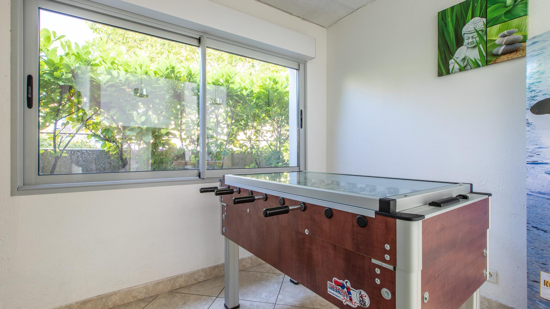 Vacanceole - Residence Le Crystal Кань-сюр-Мер Экстерьер фото