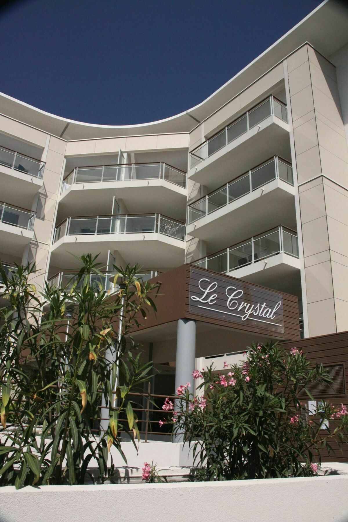Vacanceole - Residence Le Crystal Кань-сюр-Мер Экстерьер фото