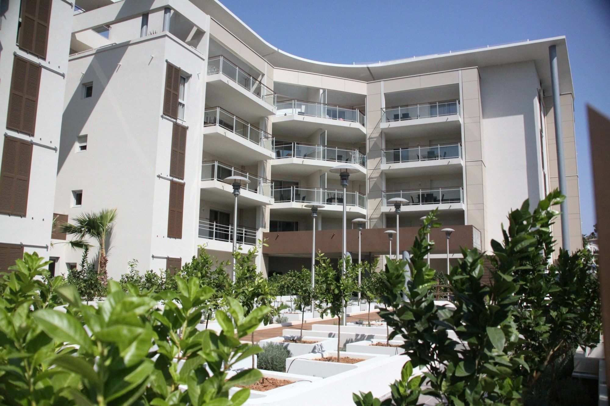 Vacanceole - Residence Le Crystal Кань-сюр-Мер Экстерьер фото